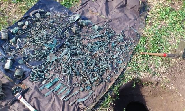 Ogromny skarb z epoki brązu odkryty w Czechach!