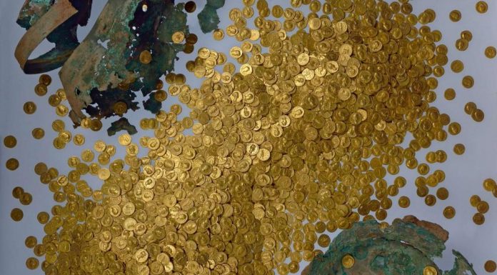 Największy skarb złotych monet rzymskich odkryty dotychczas w historii!