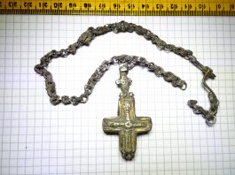 Policjanci z Mokotowa zatrzymali największych handlarzy zabytków w kraju wraz z towarem