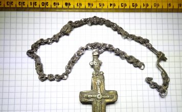 Policjanci z Mokotowa zatrzymali największych handlarzy zabytków w kraju wraz z towarem