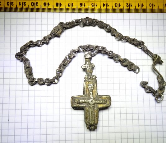 Policjanci z Mokotowa zatrzymali największych handlarzy zabytków w kraju wraz z towarem