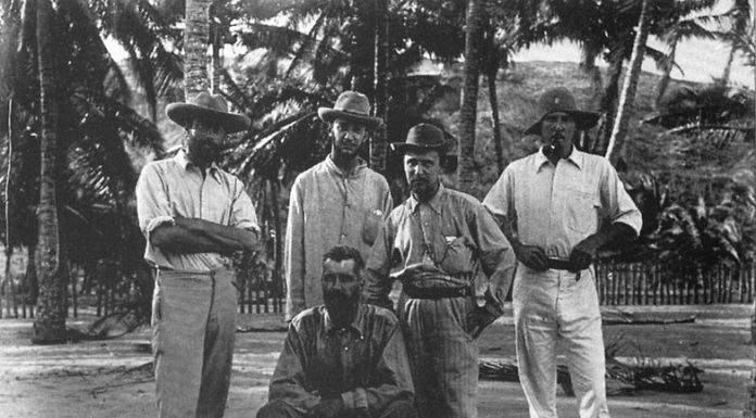 „Czerwony fajniejszy niż niebieski?” – czyli jak wyglądała hierarchia kolorów w różnych kulturach