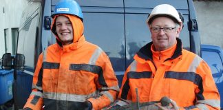 Wyjątkowy miecz ze złotą inskrypcją odkryty przez budowlańców!