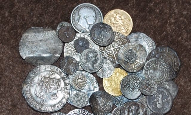Złota moneta z XIV wieku i więcej… znalezione przez Polskiego poszukiwacza!