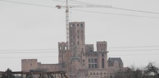 Zamek w Stobnicy ma się dobrze! Jest już prawie na ukończeniu…