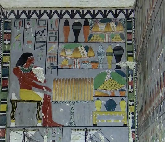 Otwarcie grobowca Khuwy liczącego 4,4 tys. lat, odkrytego ostatnio nieopodal Gizy (GALERIA + WIDEO)