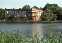 Nie będzie odbudowy zamku w Krupem. Przepadło 8,5 mln bo nie dołożyli brakujące 1,5…