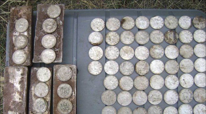 Depozyt ponad 14 kg srebra odkryty na Syberii (GALERIA)