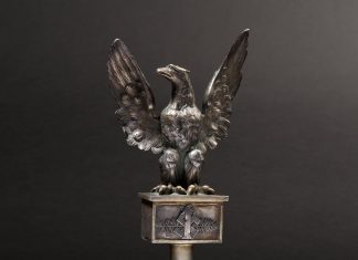 Zaginiony orzeł z głowicy sztandaru 1 Pułku Strzelców Podhalańskich na niemieckiej aukcji!