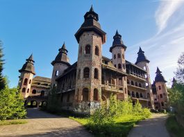 Ogromny zamek w Łapalicach w samym sercu Kaszub (GALERIA 43 ZDJĘĆ)