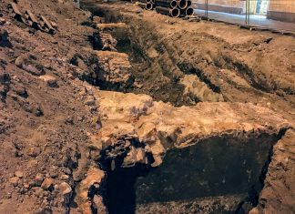 Pozostałości po moście Królewskim z 1813 roku znaleźli robotnicy drogowi w Krakowie