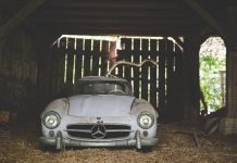 Niezwykły 'barn find’ – legendarny Mercedes 300 SL Gullwing (GALERIA)