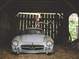 Niezwykły 'barn find’ – legendarny Mercedes 300 SL Gullwing (GALERIA)