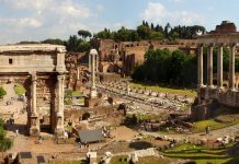 Naukowcy: nawet 1400 osób mogło słuchać mów polityków i cesarza na Forum Romanum