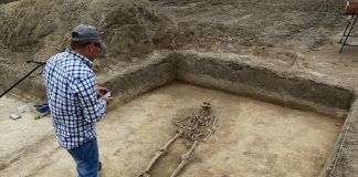 Wielokulturowe stanowisko i poszukiwacze 'w służbie historii’- czyli badania pod Hrubieszowem