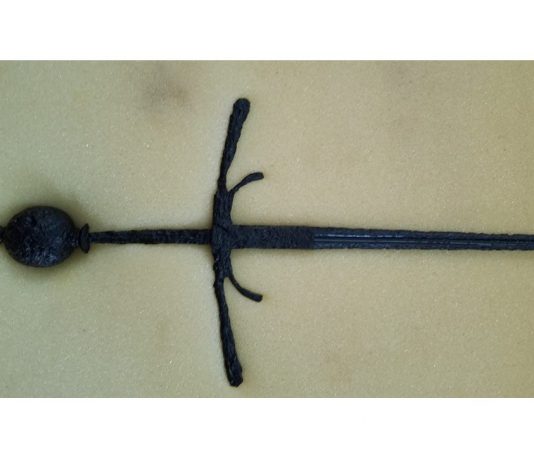 Znalazł rapier którego mógł nosić sam John Smith z „Pocahontas”