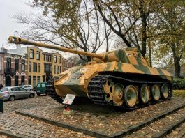 „Polski czołg” w Bredzie… i kilka innych wspomnień po naszych żołnierzach (GALERIA)