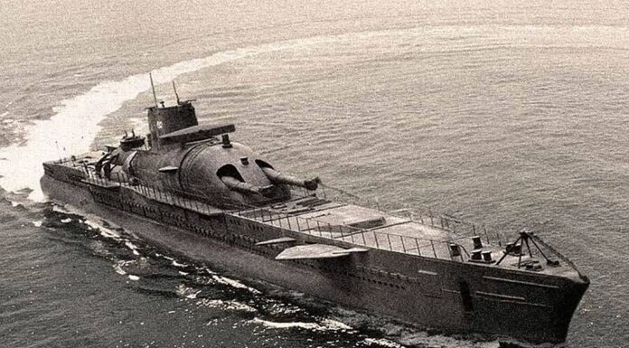 Niezwykły okręt i jego historia. Podwodny krążownik „Surcouf” Podwodny francuski krążownik "Surcouf"