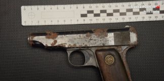 Pistolet Ortgies 7,65 mm znaleźli budowlańcy w trakcie rozbiórki domu