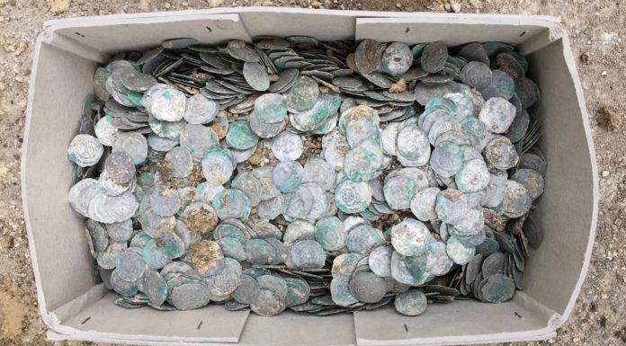 Około 5000 średniowiecznych srebrnych monet znaleziono na cmentarzu w Austrii