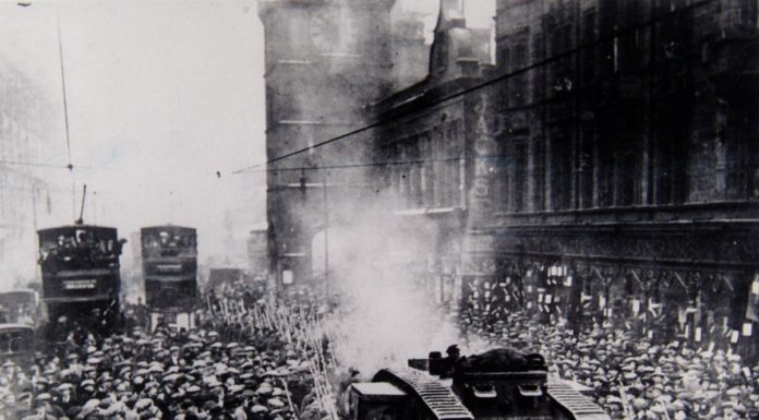 Kiedy i gdzie użyto pierwsze czołgi przeciwko cywilom?