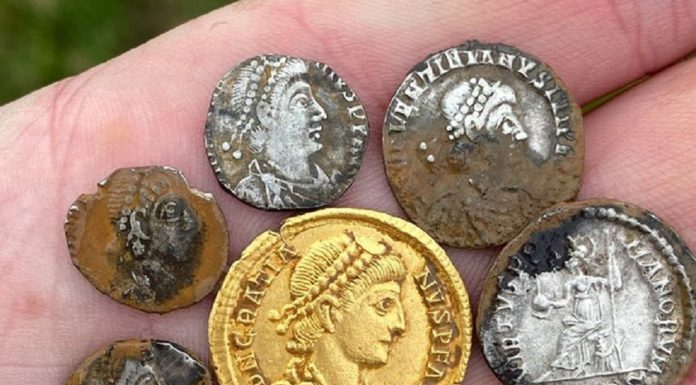 Skarb rzymskich monet i biżuterii odkryty w Anglii