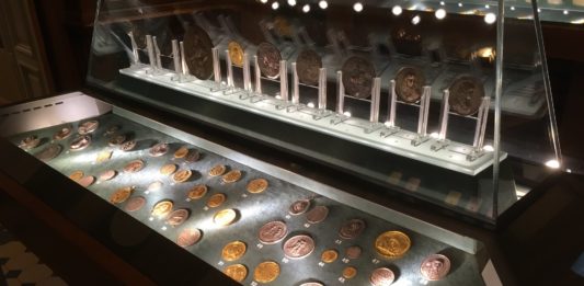 Dlaczego Muzeum Narodowe ukrywa kolekcję Potockich i jak pojawia się ona na aukcjach?