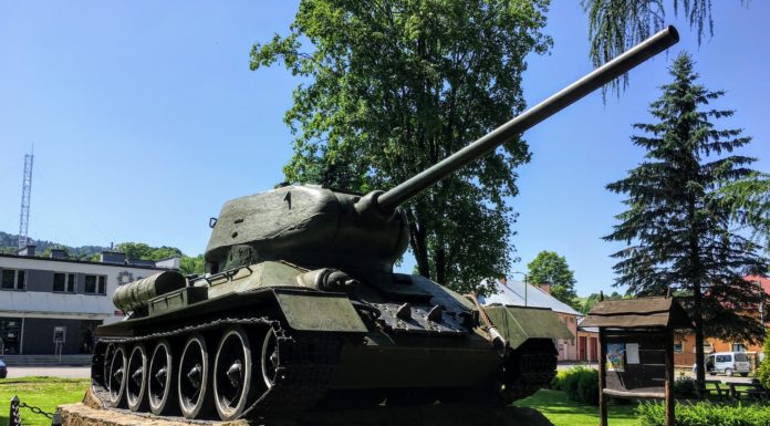 Włocławek. Zakopany czołg T-34 czeka na wydobycie