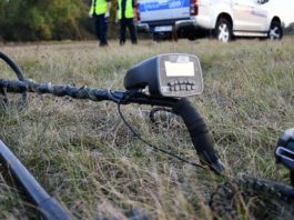 Mazowieckie. Zatrzymano dwóch braci z Ukrainy – „poszukiwali skarbów” wykrywaczami