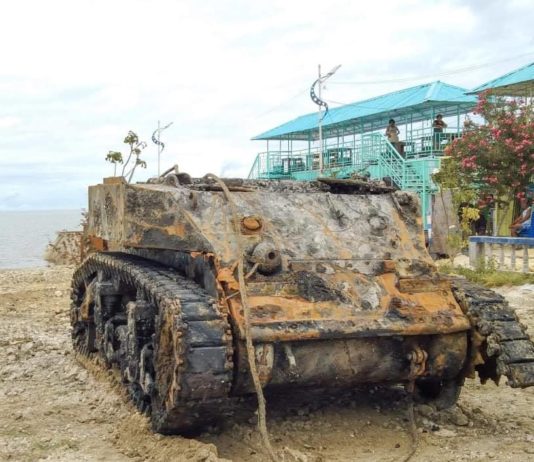 Czołg M5A1 Stuart z IIWŚ wydobyty z rzeki w Medellin (GALERIA)