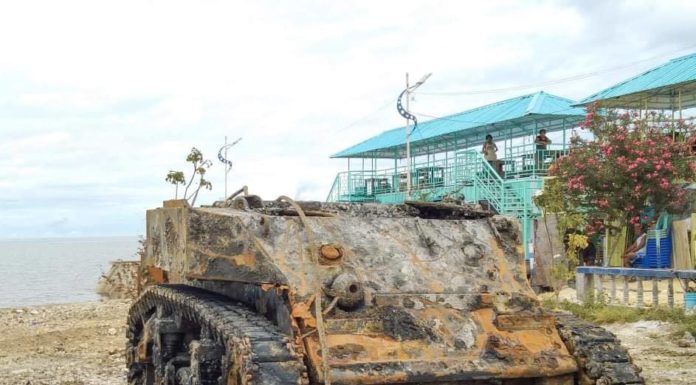 Czołg M5A1 Stuart z IIWŚ wydobyty z rzeki w Medellin (GALERIA)