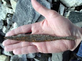 1500-letni grot Wikinga odkryty w topniejącym norweskim lodowcu