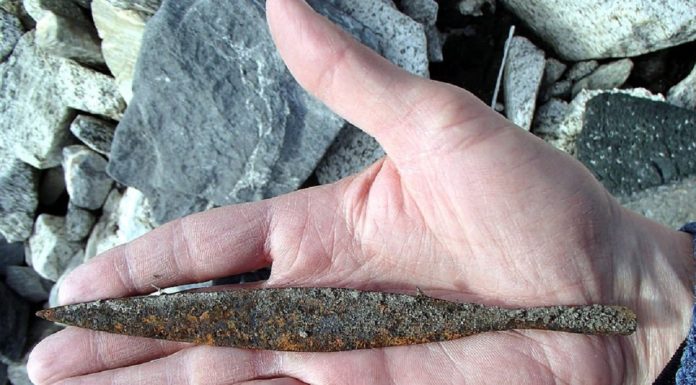 1500-letni grot Wikinga odkryty w topniejącym norweskim lodowcu