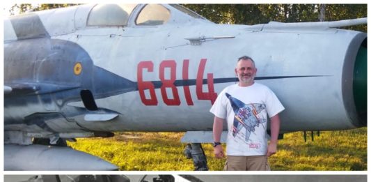 Niezwykłe spotkanie po 30 latach – pilot myśliwca odnalazł swój samolot!