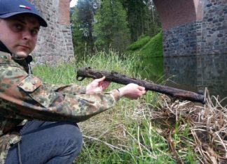 Magnesem wyłowił z rzeki pod Olsztynem karabin Lee-Enfield