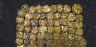 Niewiarygodny skarb złotych dukatów odkryty przypadkowo! (GALERIA)