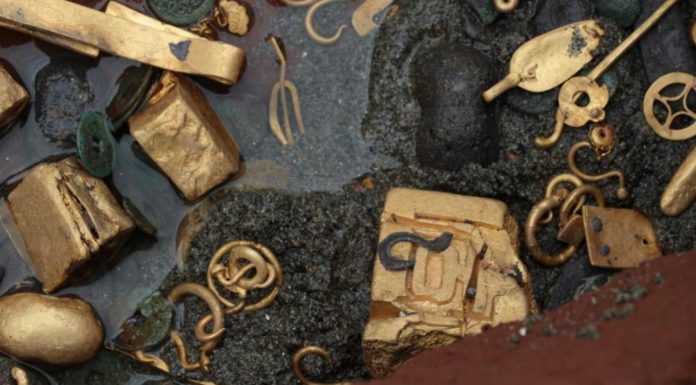 Niewiarygodny skarb odkryty w Chinach – ponad 42 000 artefaktów (GALERIA)