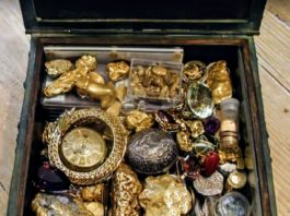 Legendarny skarb milionera został odkryty – ponad 2 mln dolarów w złocie i klejnotach!