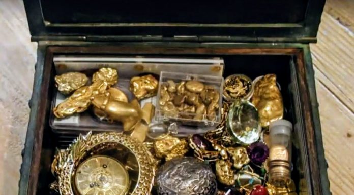 Legendarny skarb milionera został odkryty – ponad 2 mln dolarów w złocie i klejnotach!