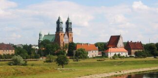 Potężny wał obronny z czasów Mieszka I odkryto na wyspie w Poznaniu wał Ostrów Tumski w Poznan