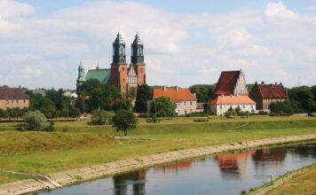 Potężny wał obronny z czasów Mieszka I odkryto na wyspie w Poznaniu wał Ostrów Tumski w Poznan