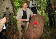 Saper odkrywa głaz batalionu ochrony Hitlera w Wilczym Szańcu. Wywiad + film!