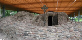 Badania wykazały że budowę palatium na Ostrowie Lednickim rozpoczęto między 936 a 985 rokiem