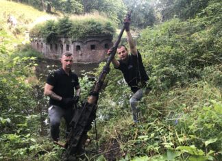 Rzadka armata z II WŚ znaleziona w fosie Fortu Gerharda Włoska przeciwlotnicza armata Scotti 20 mm