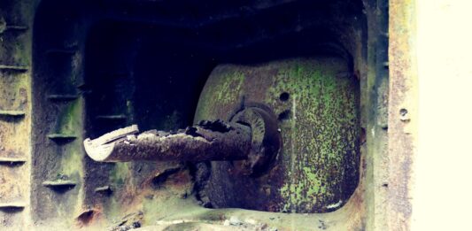 Zapomniana fortyfikacja na rubieżach kraju – element Linii Mołotowa (GALERIA)