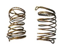 Lubuskie. Złota bransoleta i zapinka – niezwykły skarb odkryty nielegalnie w lesie! złote bransolety epoka brązu Lubuskiem