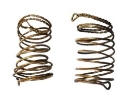 Lubuskie. Złota bransoleta i zapinka – niezwykły skarb odkryty nielegalnie w lesie! złote bransolety epoka brązu Lubuskiem