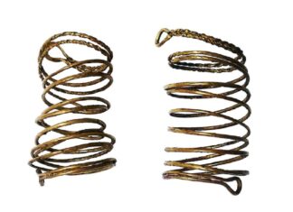 Lubuskie. Złota bransoleta i zapinka – niezwykły skarb odkryty nielegalnie w lesie! złote bransolety epoka brązu Lubuskiem