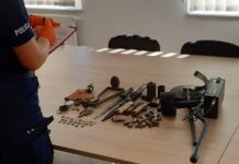 Policja z Gdańska zatrzymała 62-latka, w jego domu znaleziono m.in. materiały wybuchowe Zarzuty dla posiadacza materiałów wybuchowych