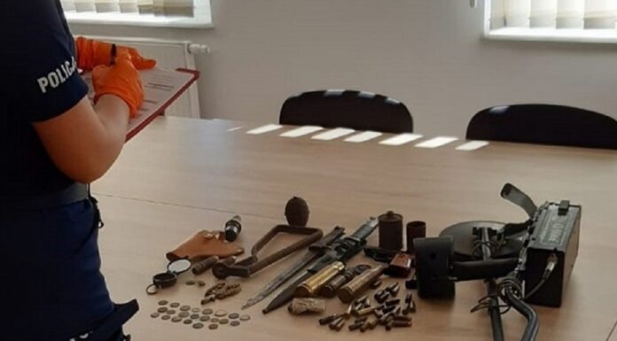 Policja z Gdańska zatrzymała 62-latka, w jego domu znaleziono m.in. materiały wybuchowe Zarzuty dla posiadacza materiałów wybuchowych